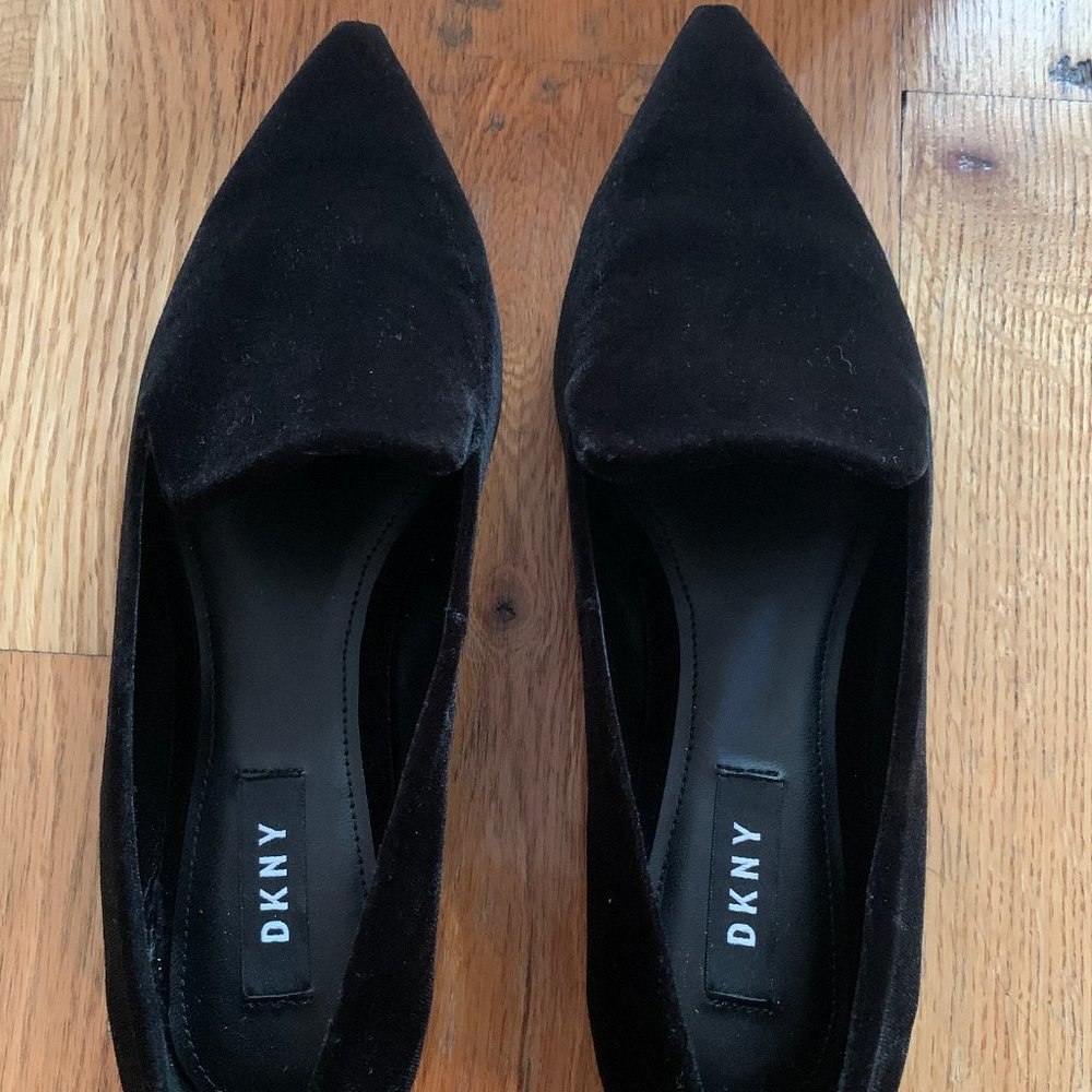 DKNY LONA BLACK VELVET LOAFERS_SIZE 6
